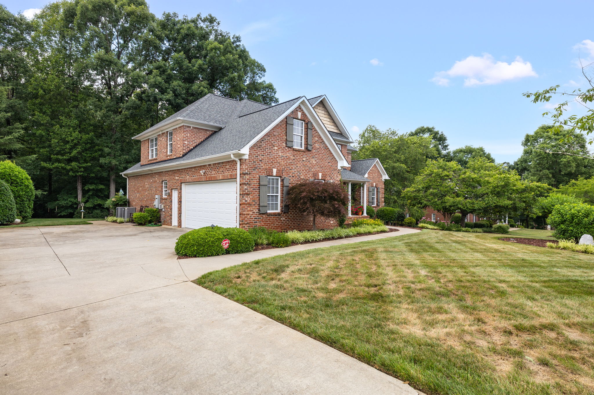 5407 Effieham St-4
