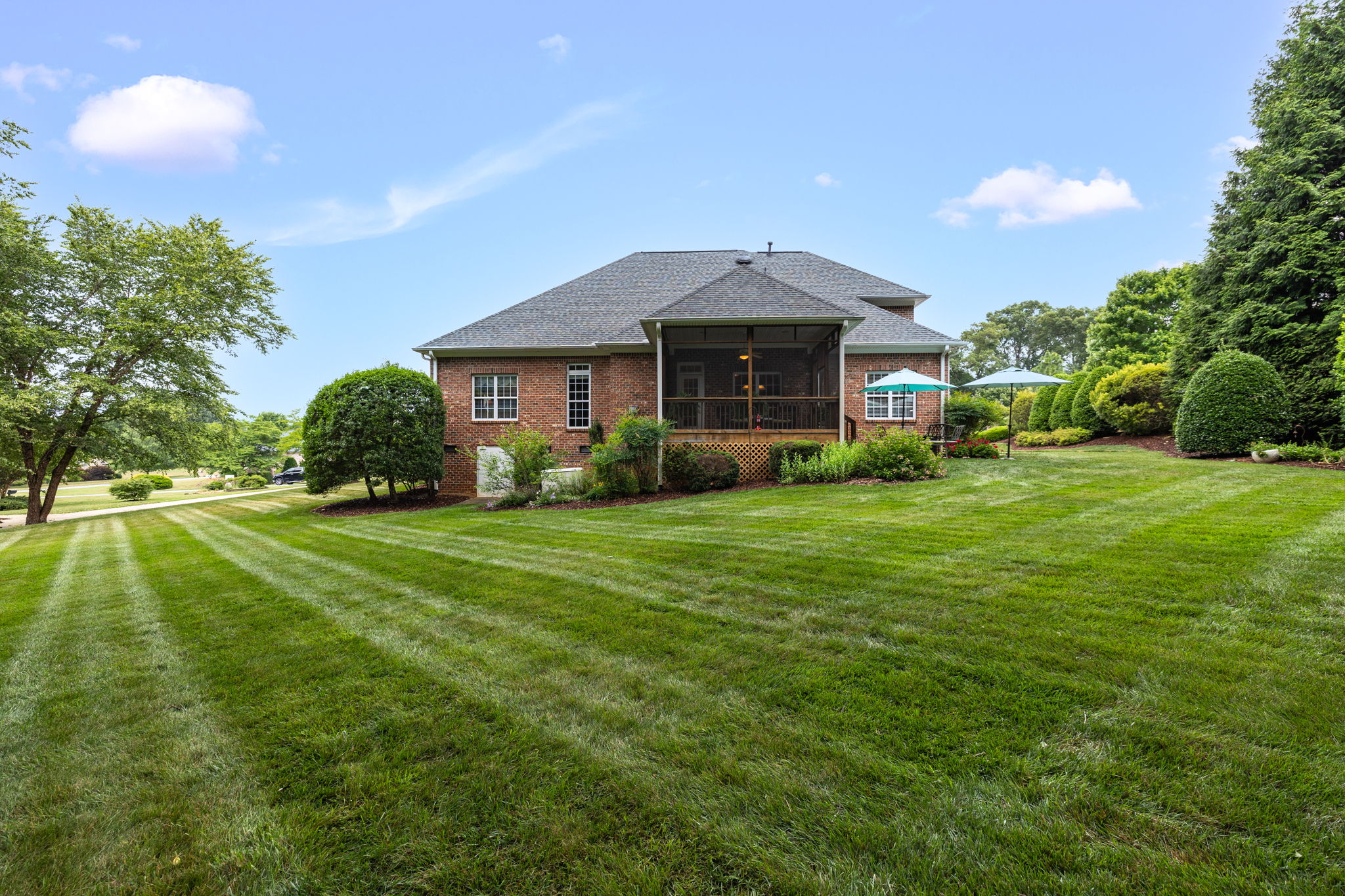 5407 Effieham St-42