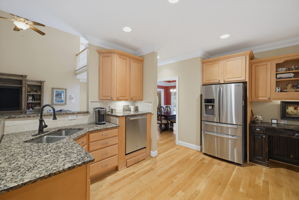 5407 Effieham St-15
