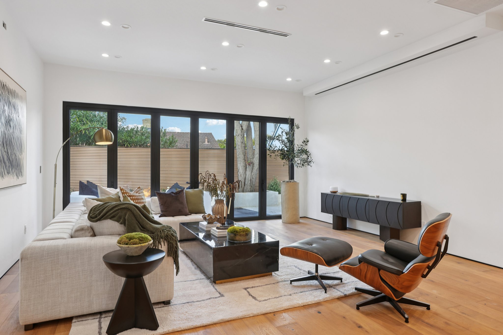 VÃ­a Del Valle-L1911-008.jpg