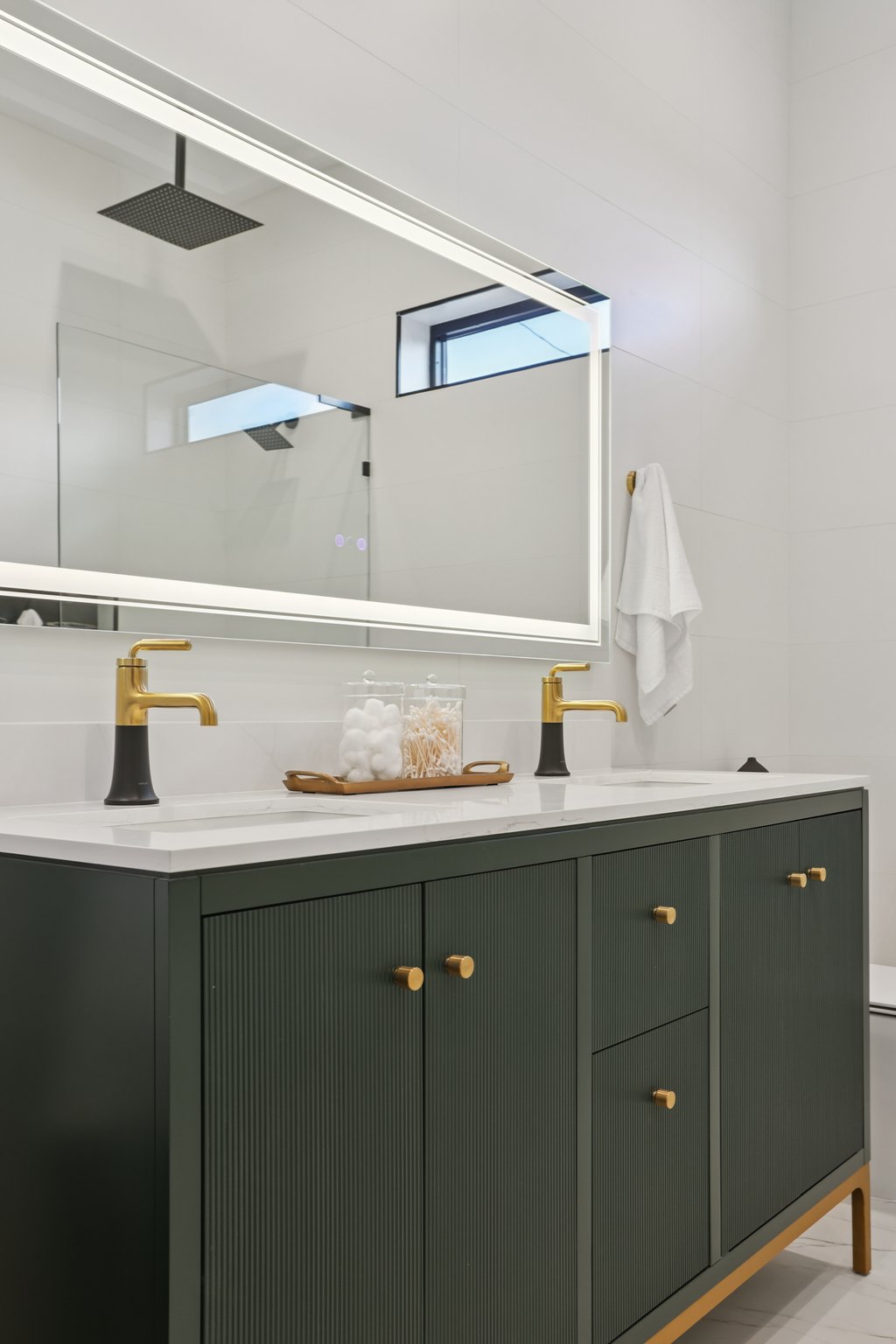 VÃ­a Del Valle-L1911-046.jpg