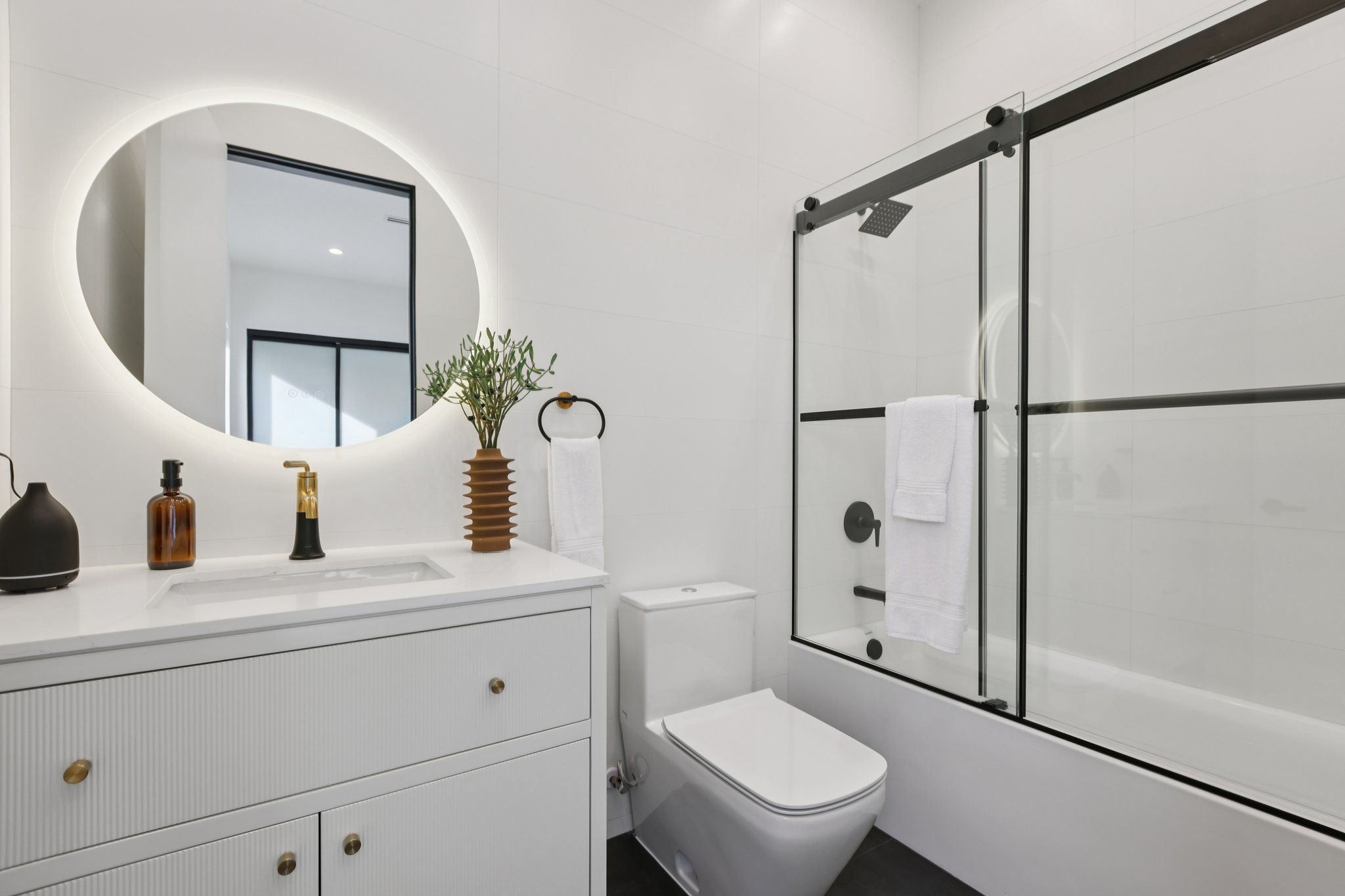 VÃ­a Del Valle-L1911-059.jpg