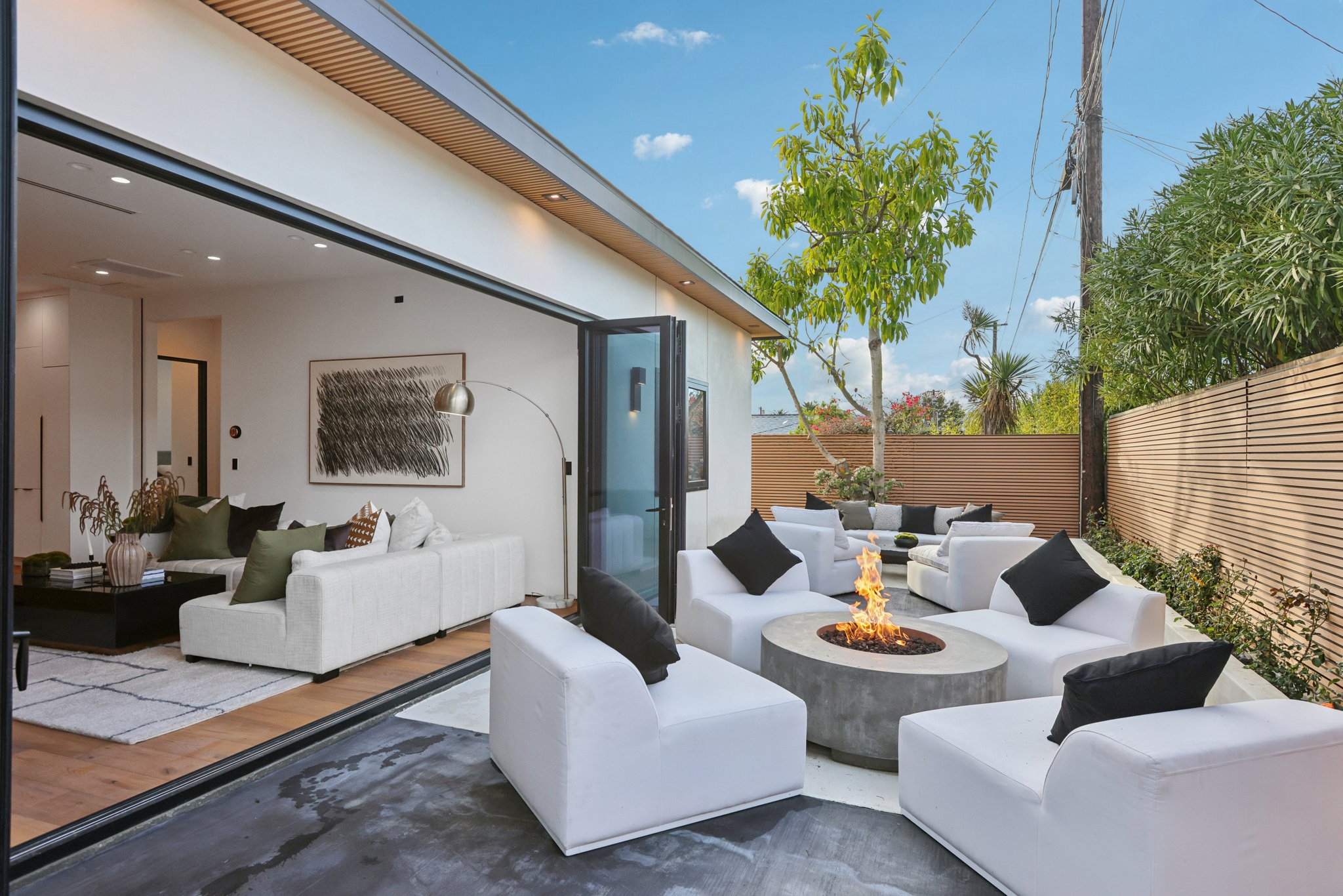 VÃ­a Del Valle-L1911-064.jpg