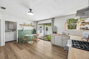 Dining Room/Kitchen