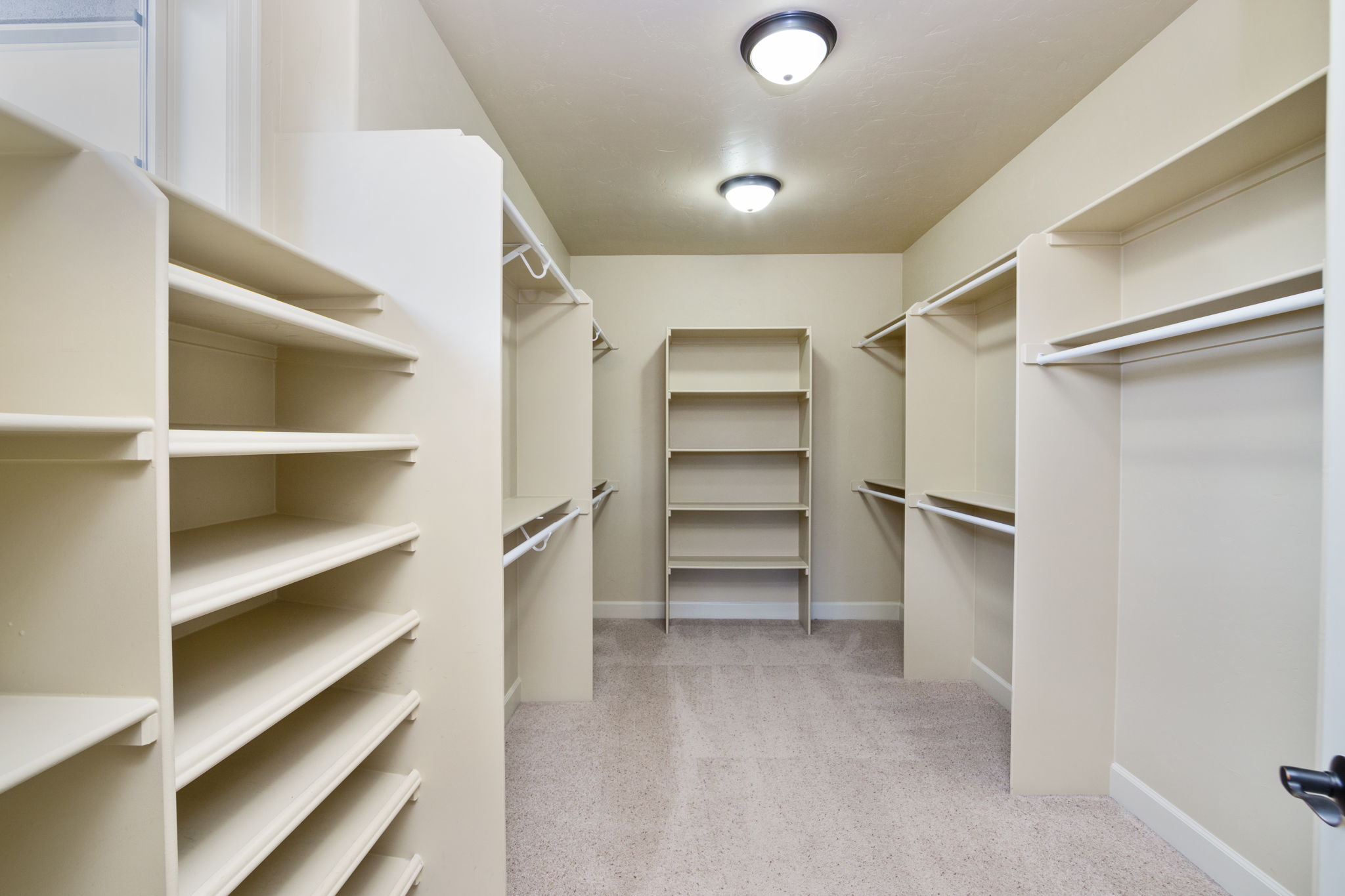 Is this a dream or what? 14 x 18 Master suite walk-in closet