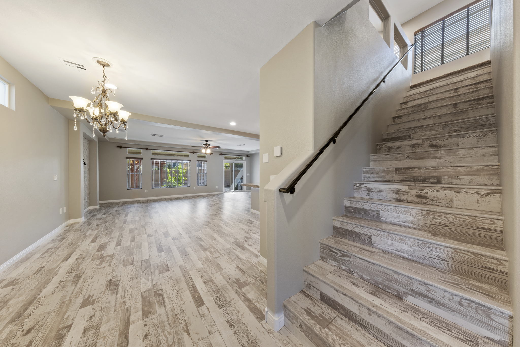 5409 Holding Ave, Las Vegas, NV 89139, USA Photo 7