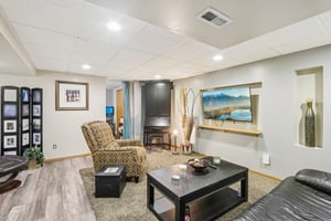 Valley Dr-S2908-034.jpg