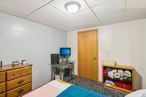 Valley Dr-S2908-039.jpg