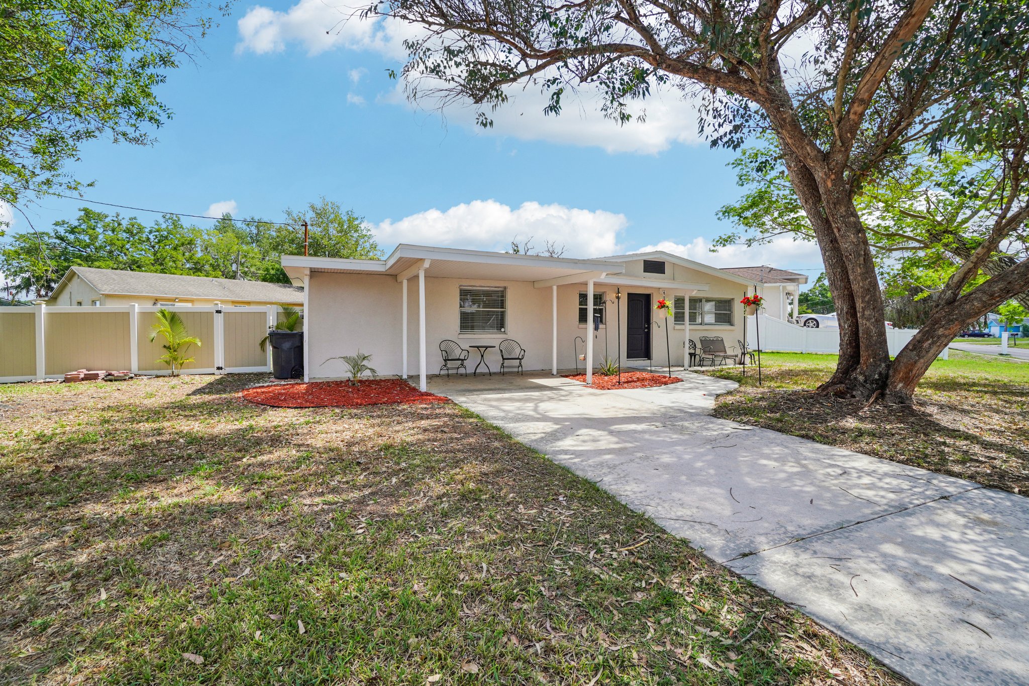 Firefly Ln-S1104-002.jpg