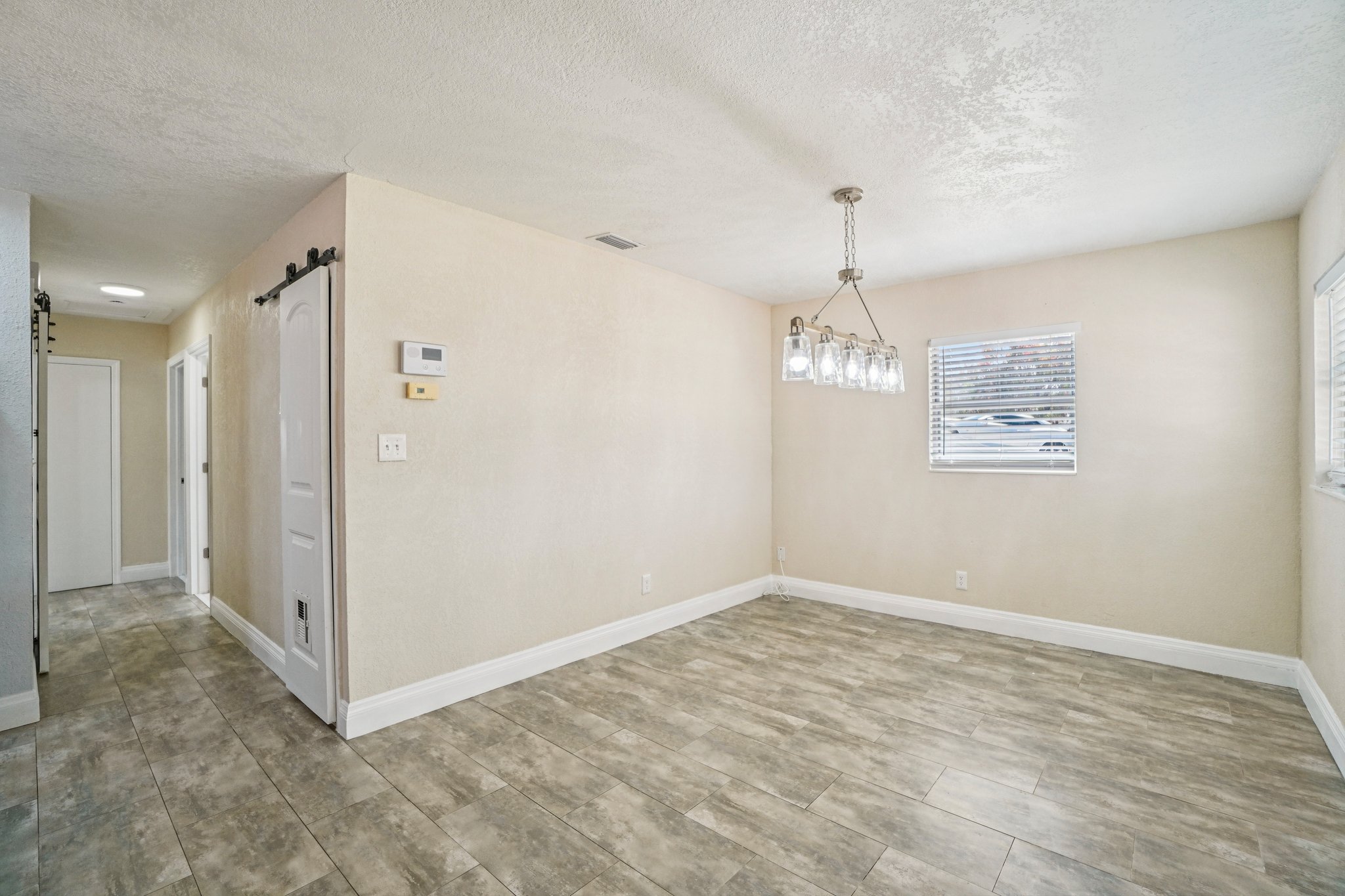 Firefly Ln-S1104-018.jpg