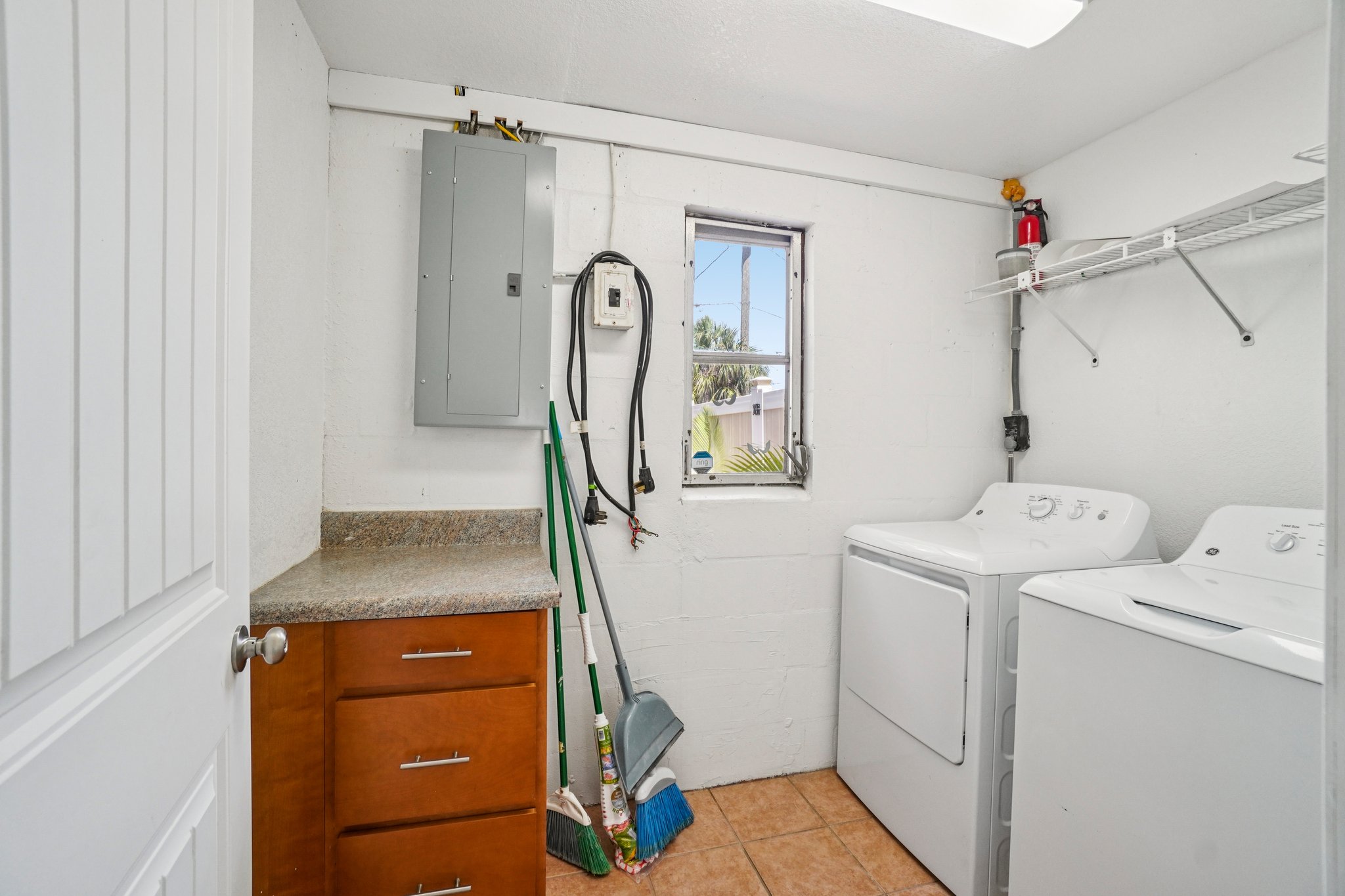 Firefly Ln-S1104-020.jpg