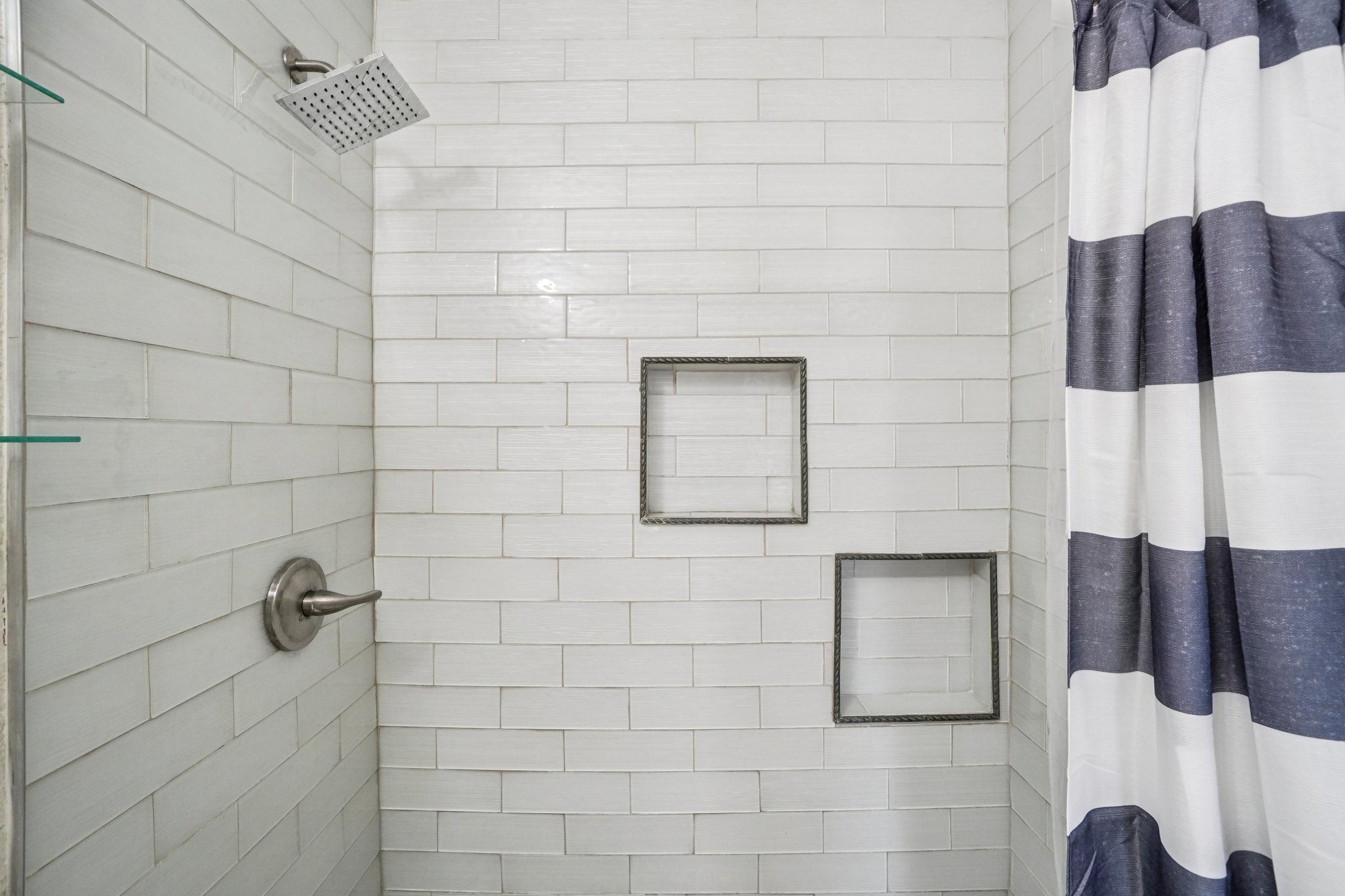 Firefly Ln-S1104-025.jpg