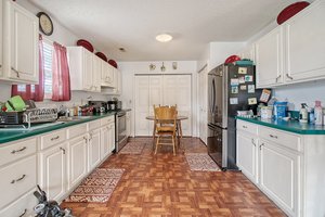  Photo 28