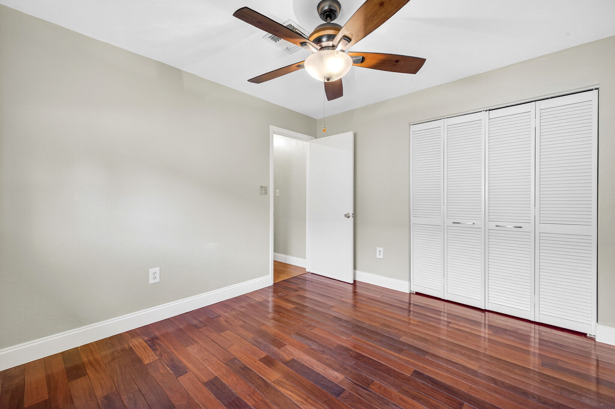 Guest Bedroom 2 - 2 of 2