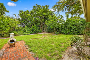 Rear Exterior 1 of 5