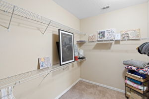  Photo 37