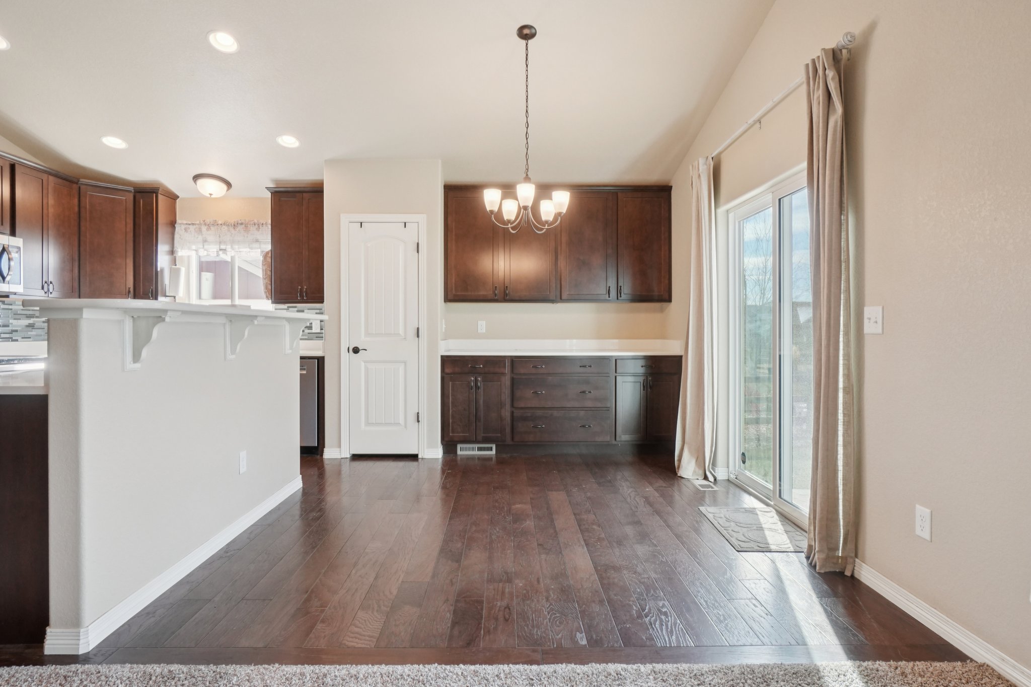 Mount Rainier St-S0312-007.jpg