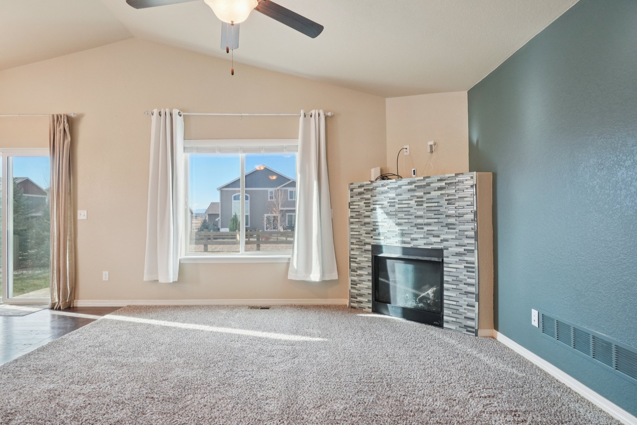 Mount Rainier St-S0312-009.jpg