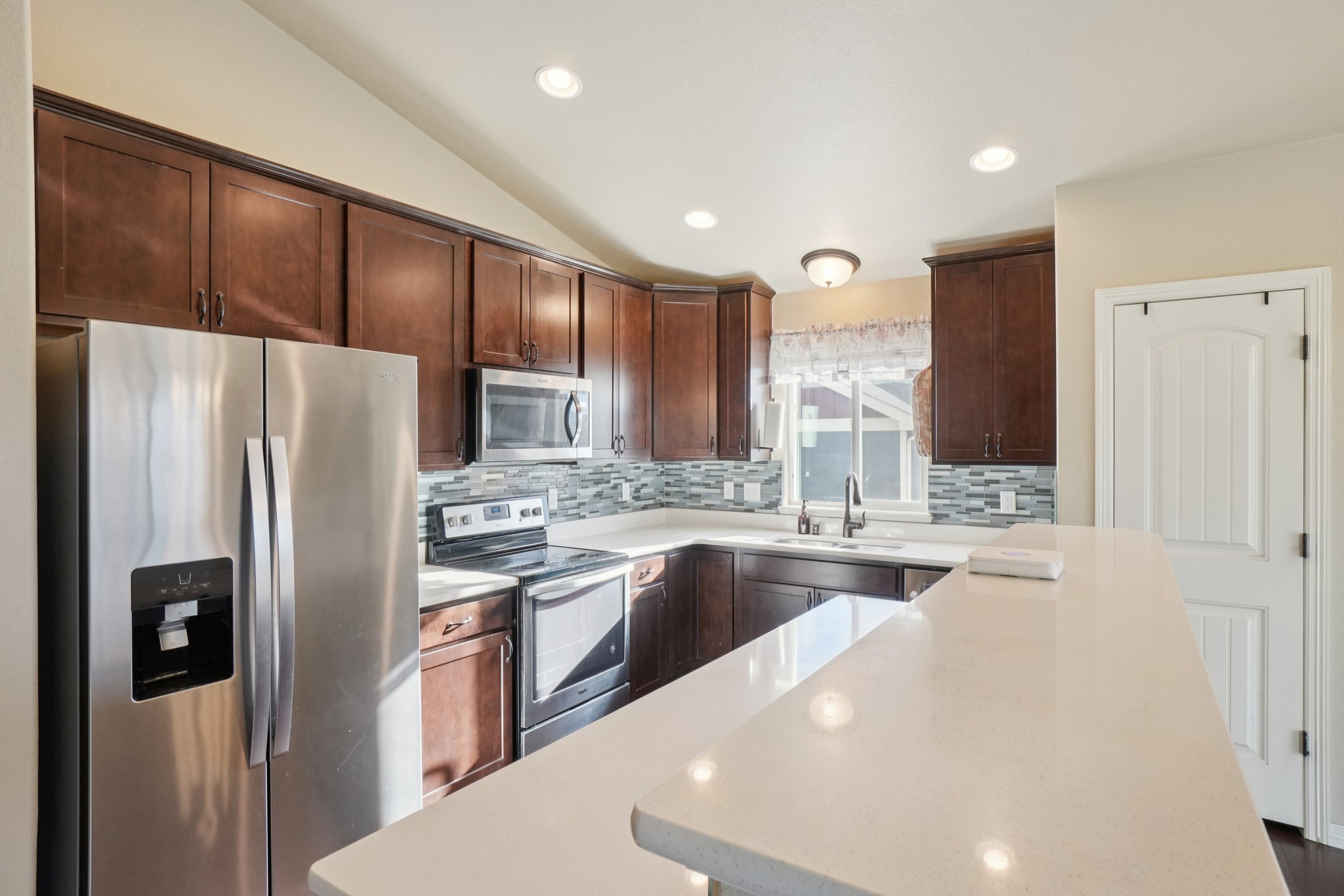 Mount Rainier St-S0312-013.jpg