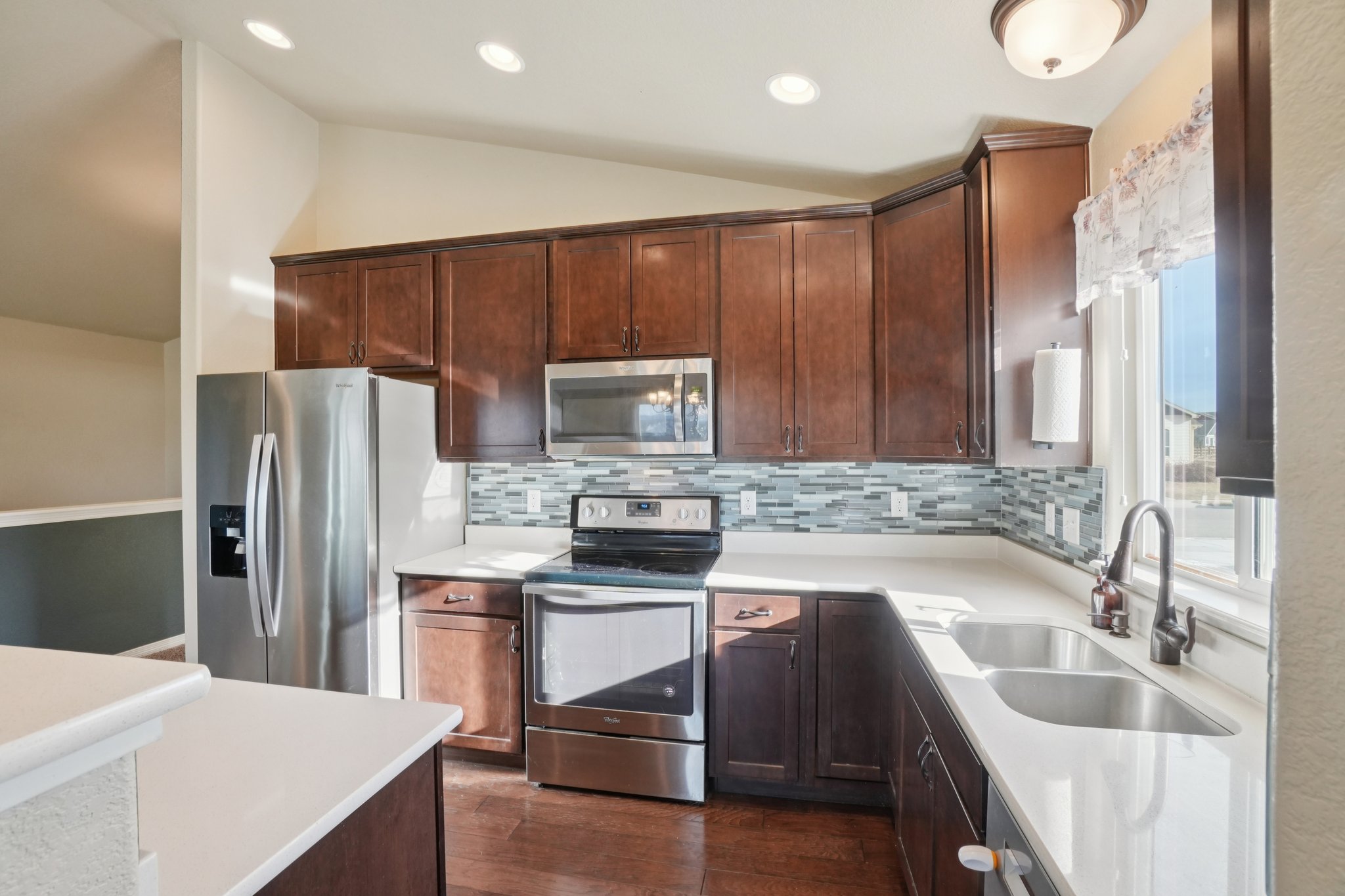 Mount Rainier St-S0312-014.jpg