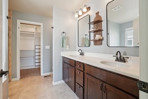 Mount Rainier St-S0312-032.jpg