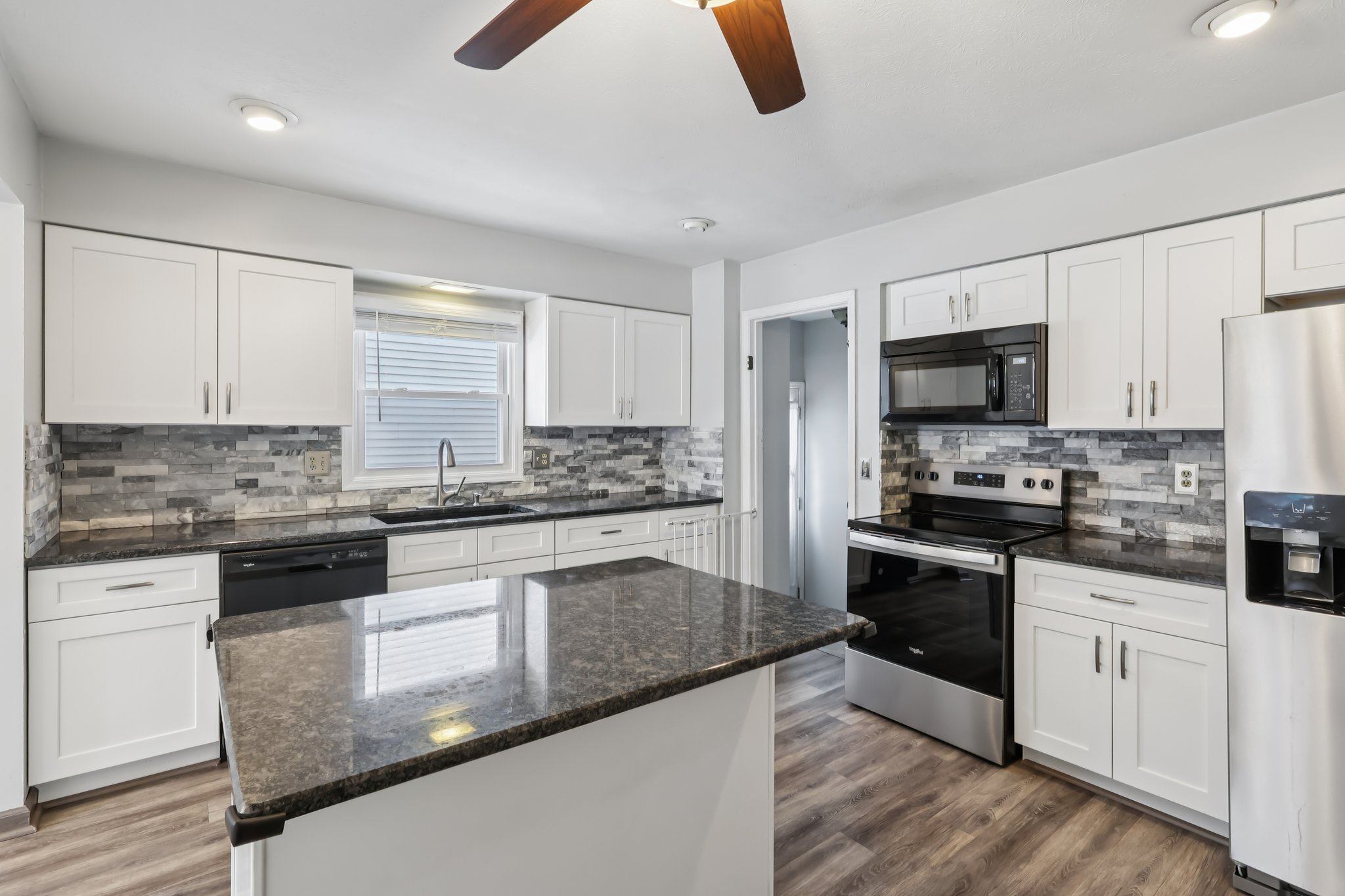 Orchardview Rd-S1202-021.jpg