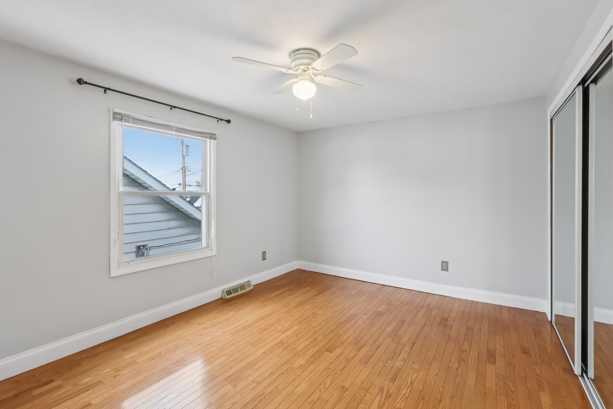 Orchardview Rd-S1202-039.jpg