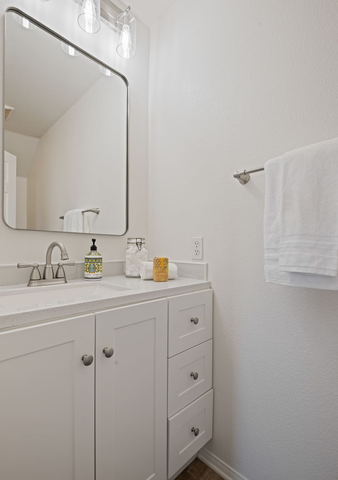 30-Powder Room