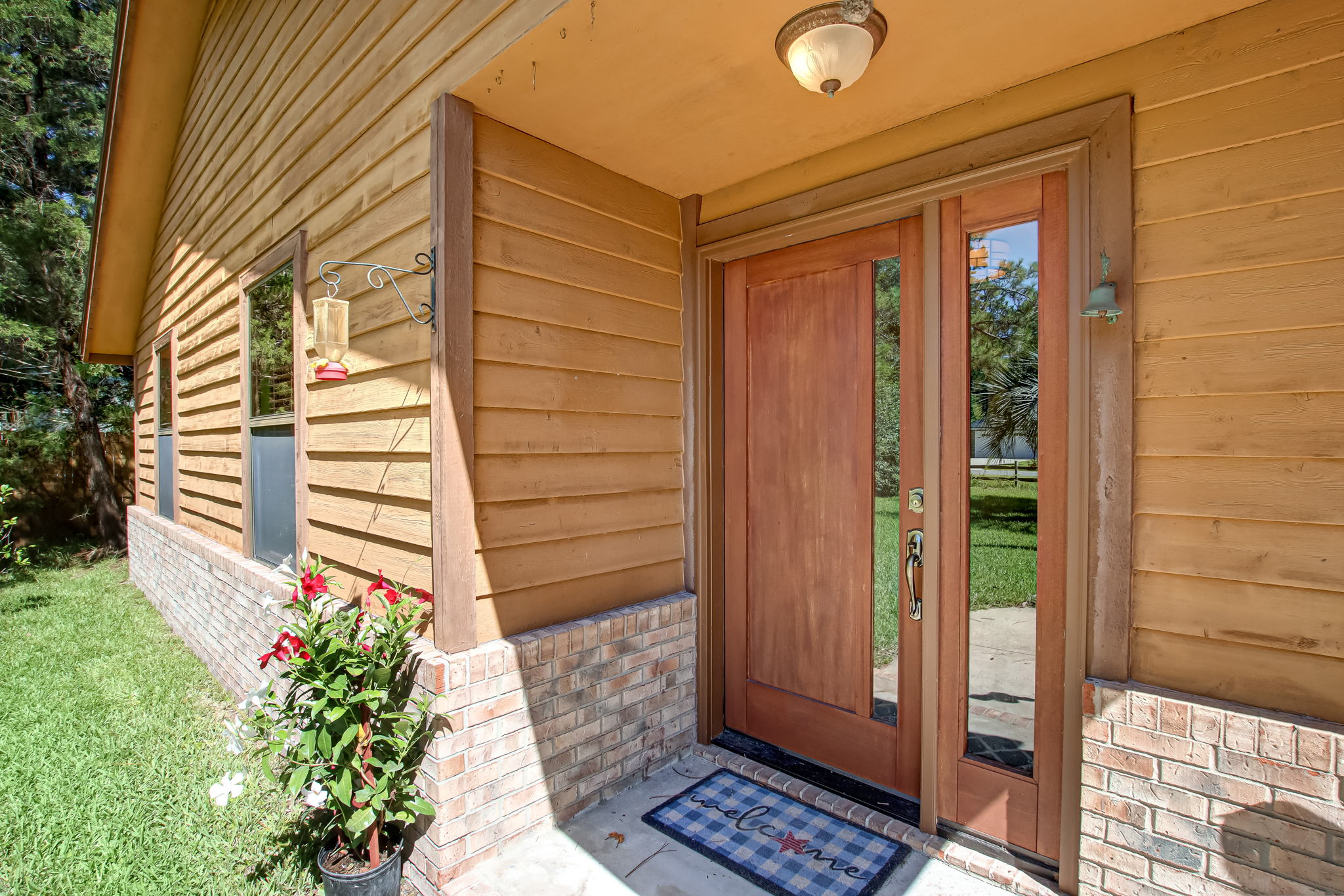 Front Entry Detail
