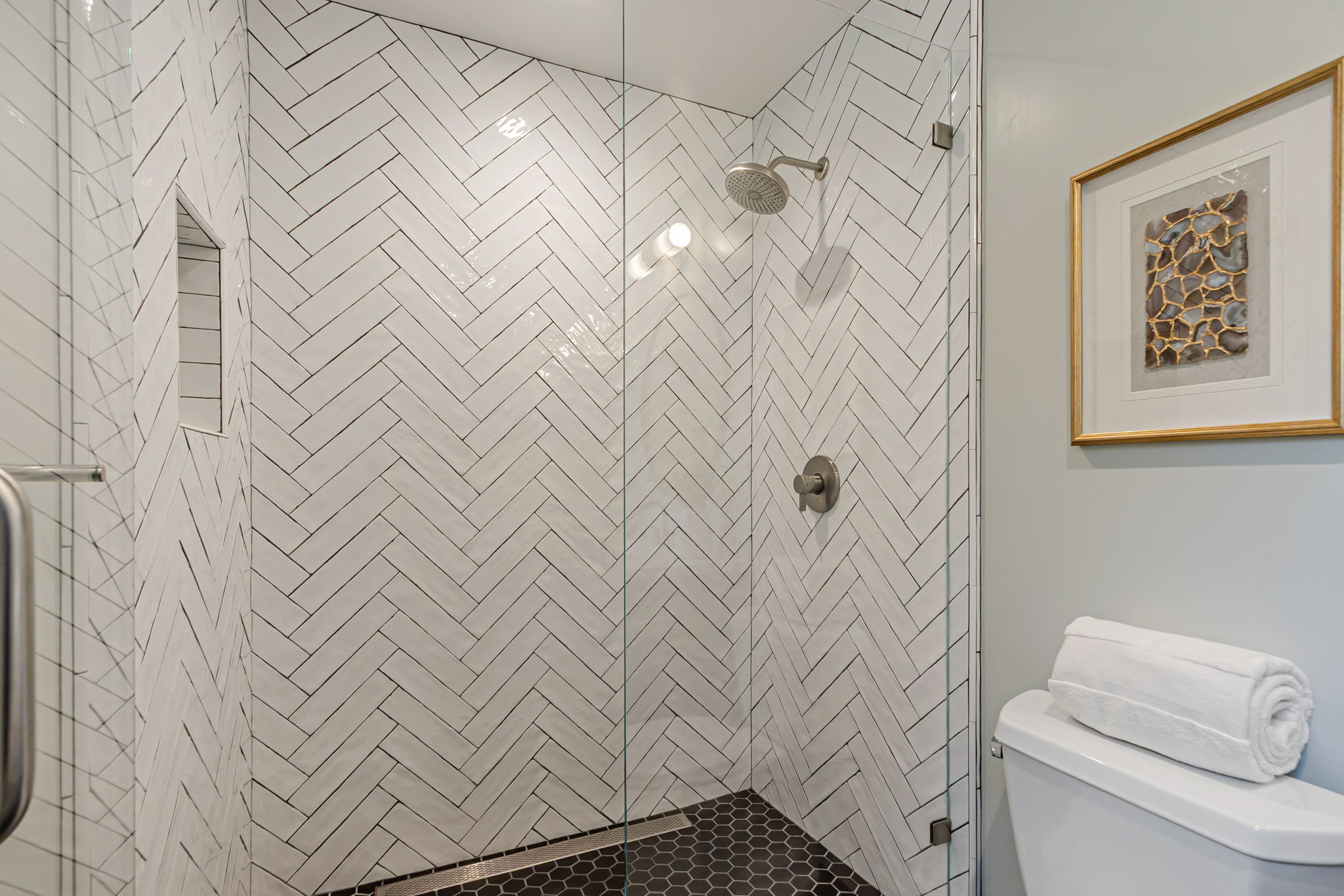 046_5412 Starcrest Dr