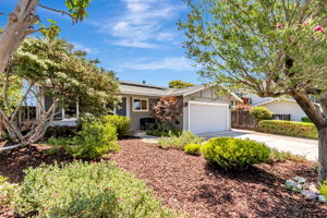004_5412 Starcrest Dr