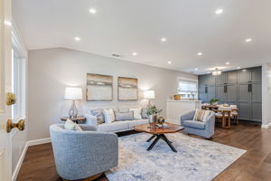 008_5412 Starcrest Dr