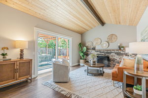 013_5412 Starcrest Dr
