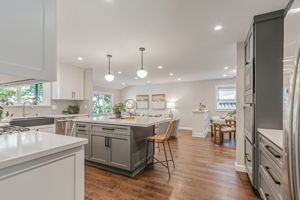 024_5412 Starcrest Dr