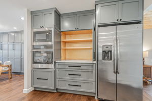 027_5412 Starcrest Dr