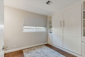 032_5412 Starcrest Dr