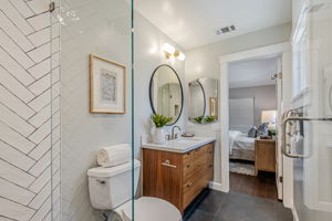 047_5412 Starcrest Dr