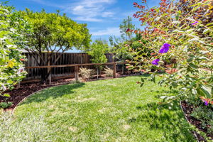 054_5412 Starcrest Dr