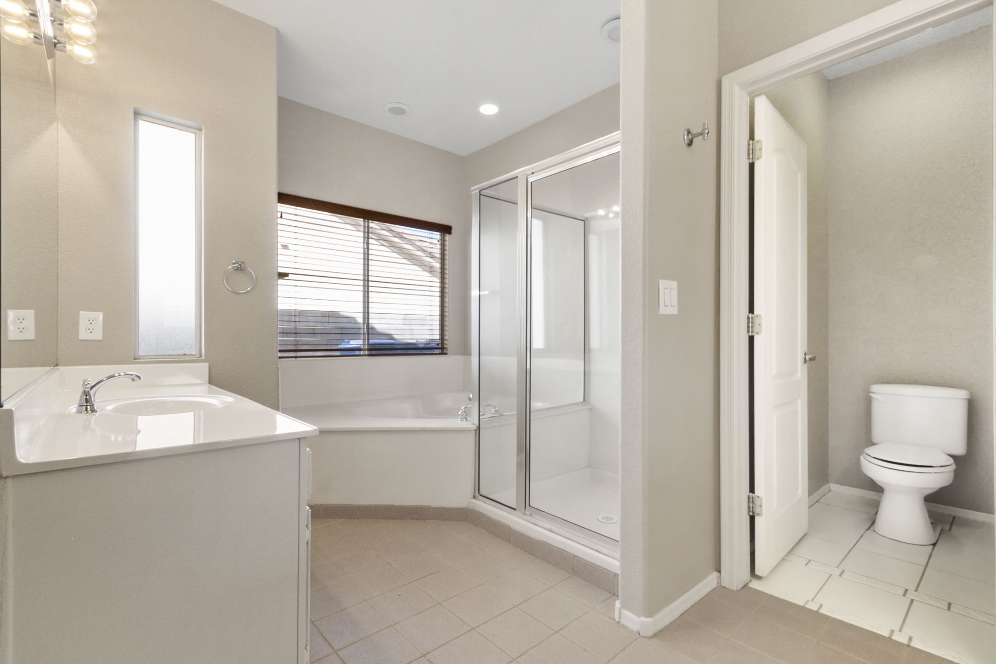 5413 Rusty Anchor Ct, Las Vegas, NV 89130, USA Photo 30