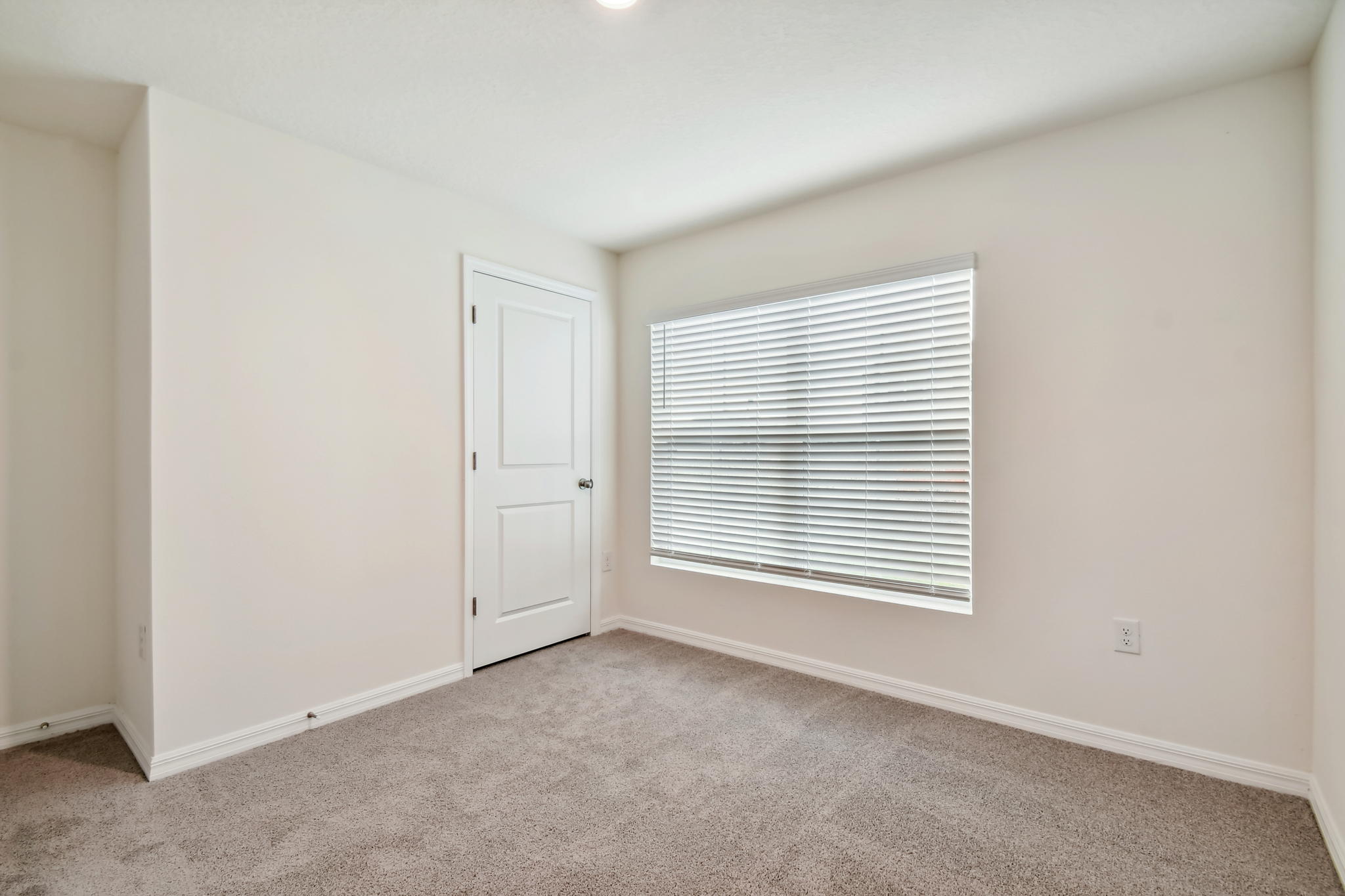 63 - 5415_Logan_Cave_Ave_Wimauma_FL_33598