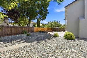 055_F8_5417 Elk Hollow Ct