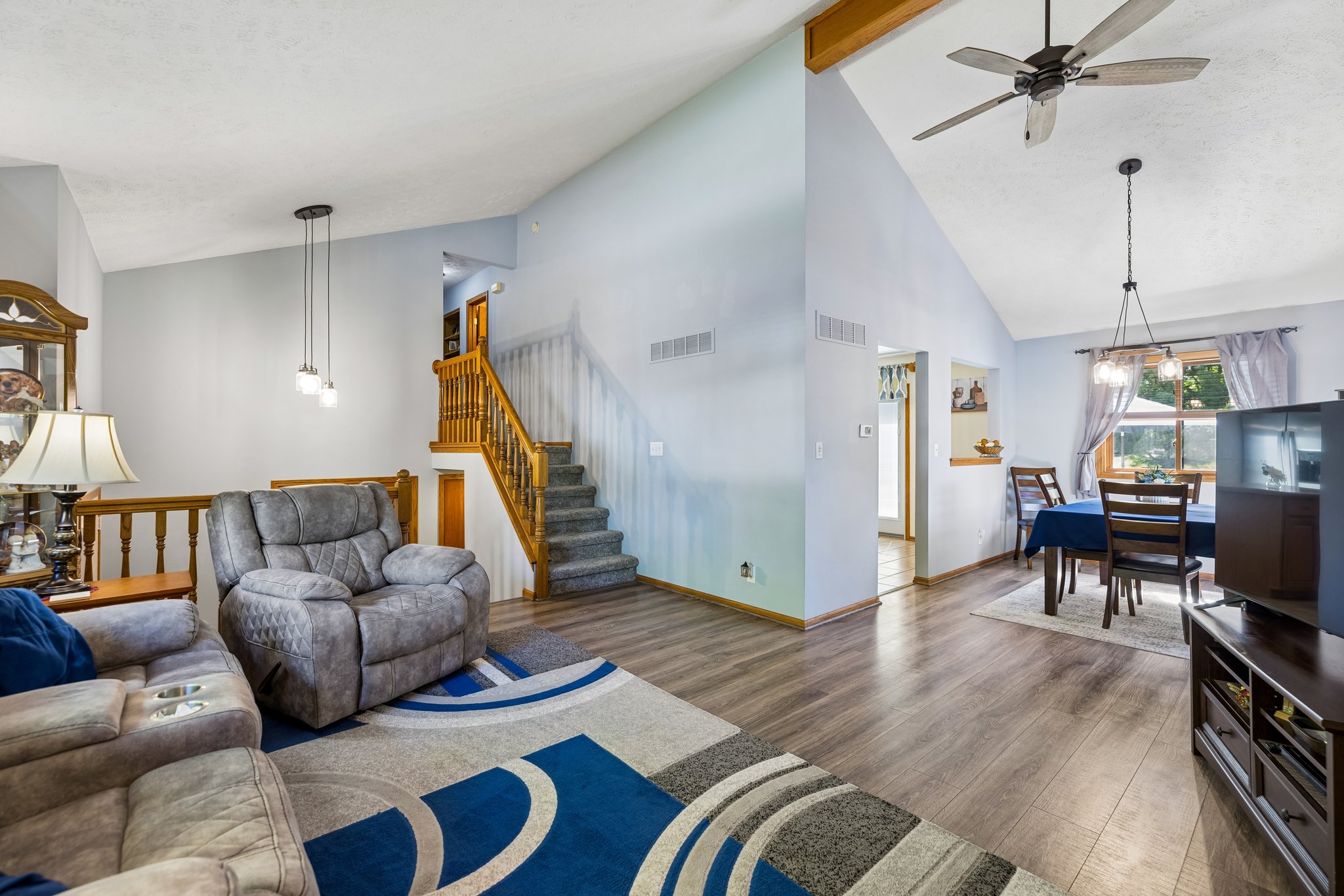 5417 S 78th St_006.jpg