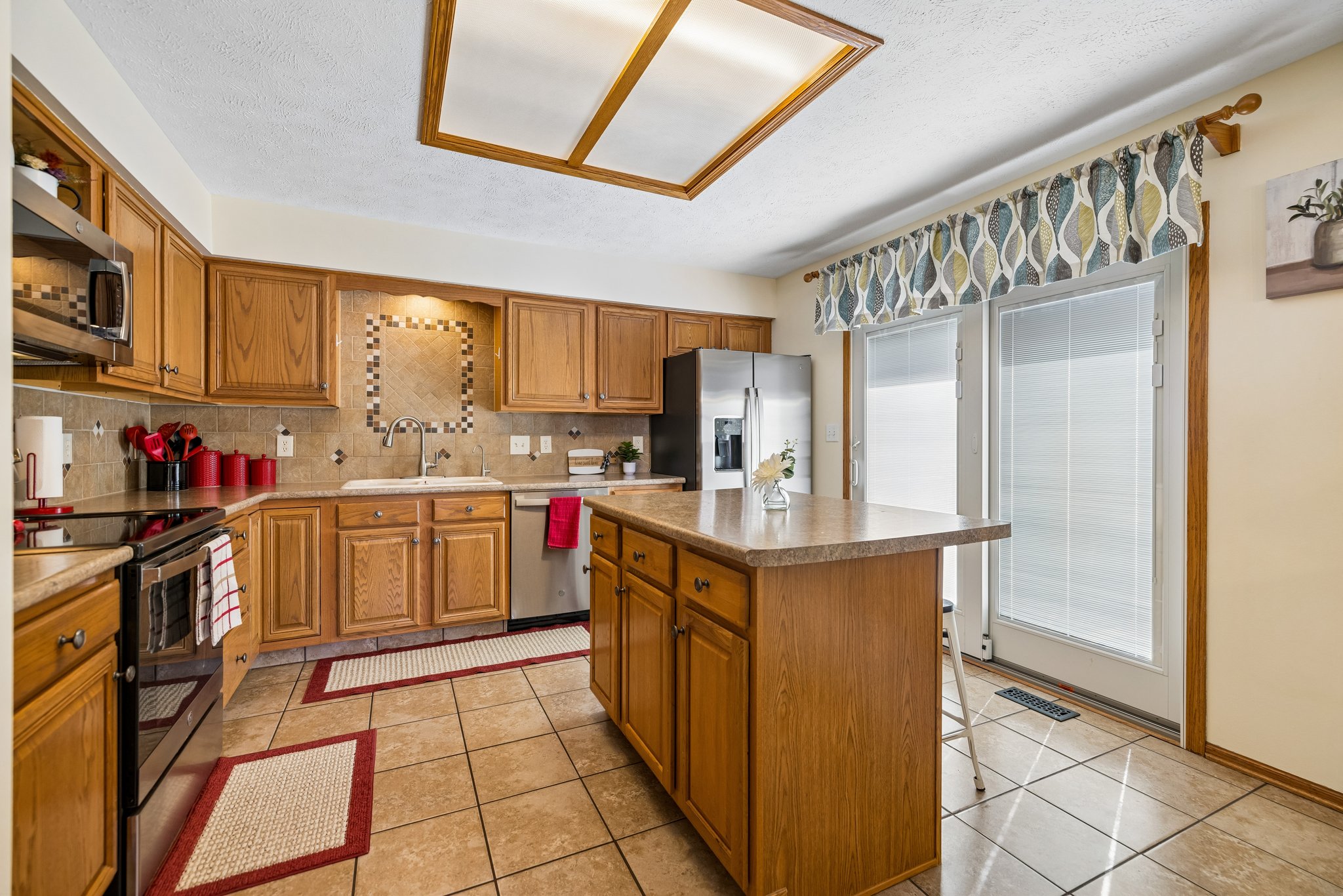 5417 S 78th St_009.jpg