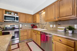 5417 S 78th St_011.jpg