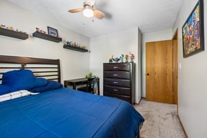 5417 S 78th St_018.jpg