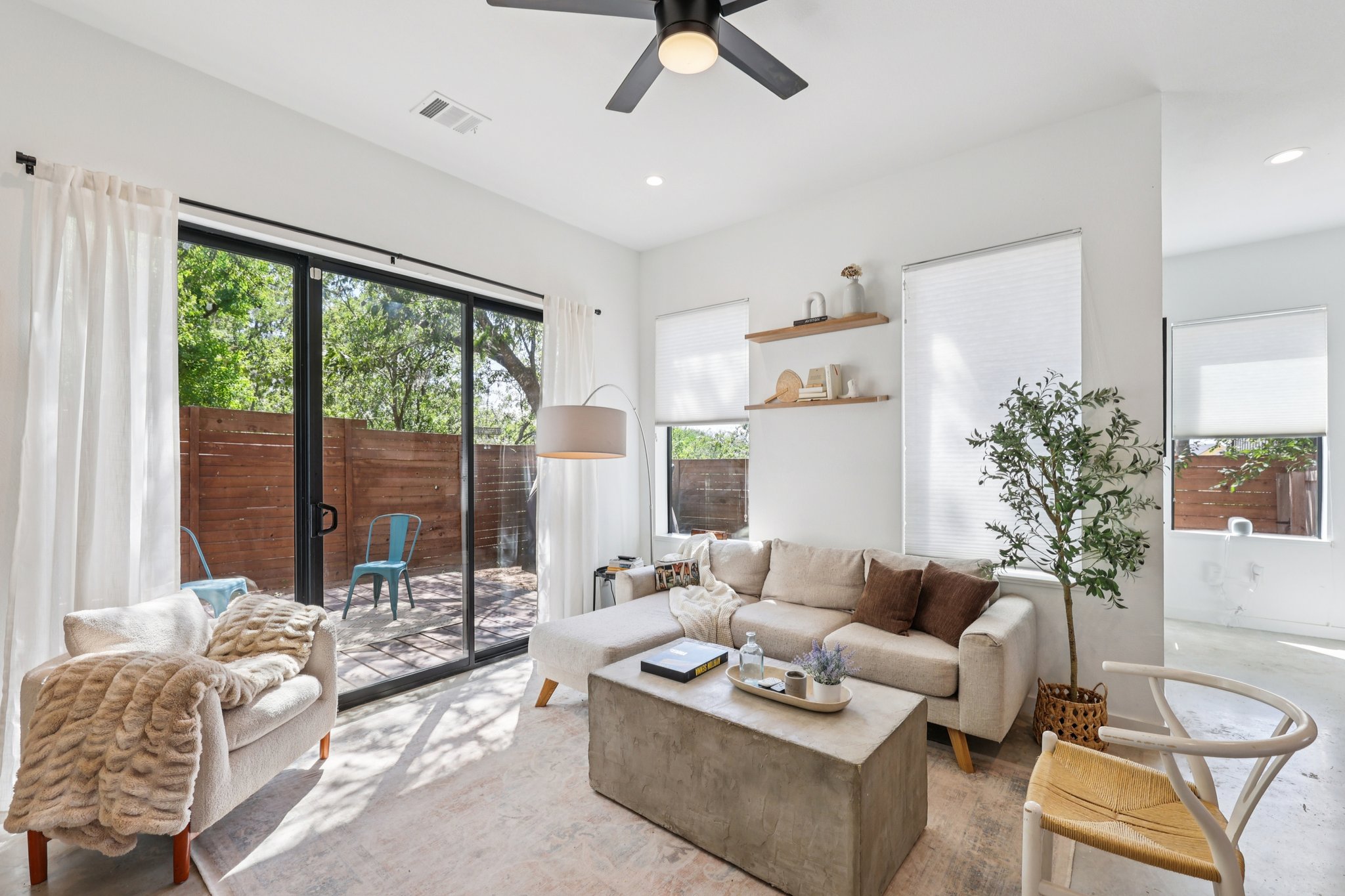 Samuel Huston Ave 2-S2908-012.jpg