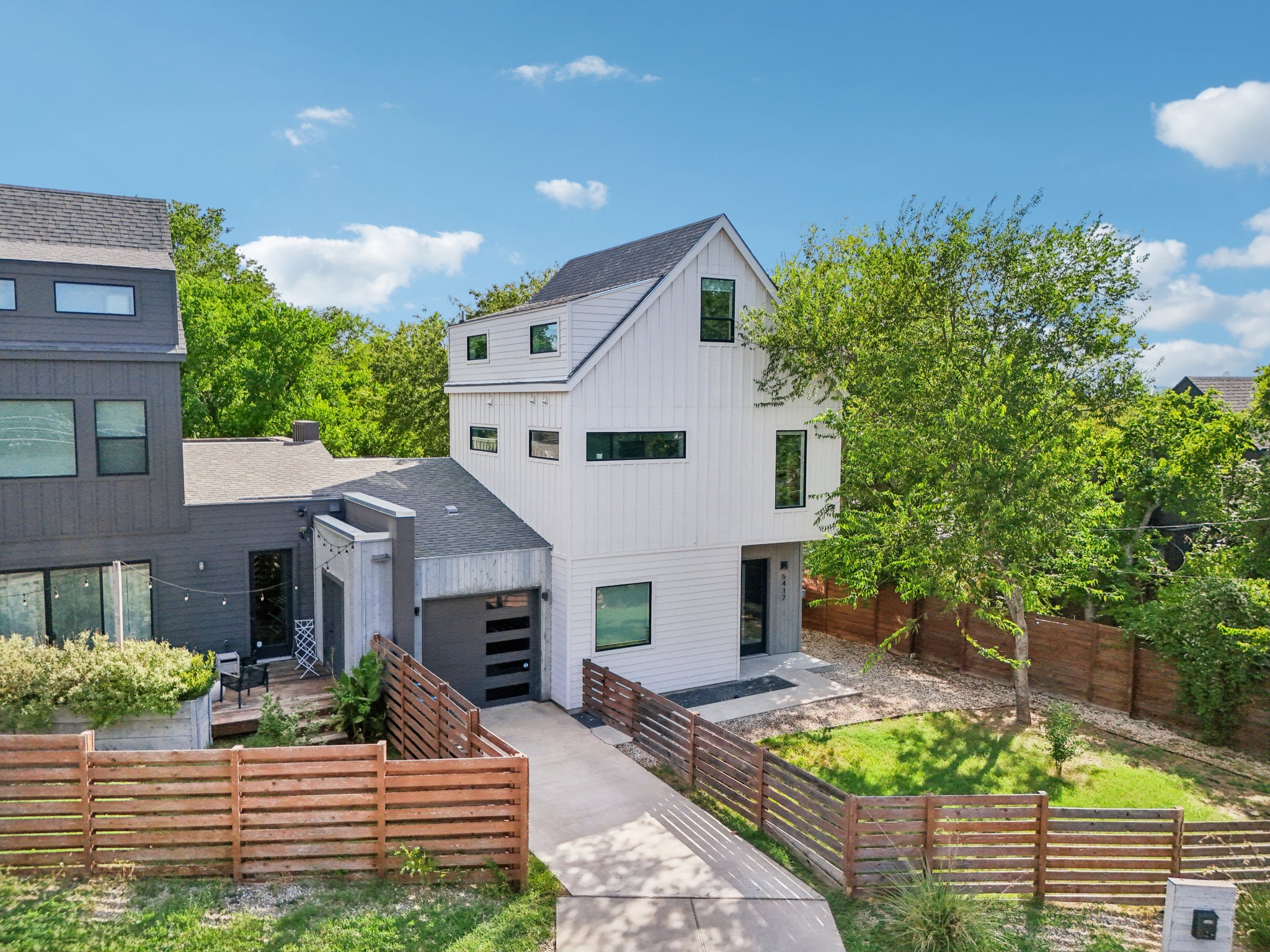 Samuel Huston Ave 2-S2908-054.jpg