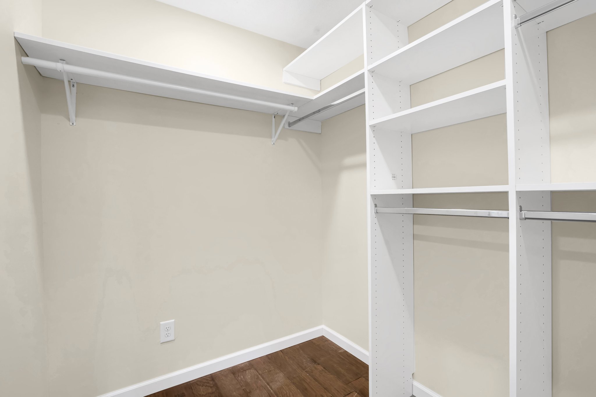 Primary Bedroom Closet