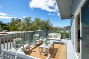 Ocean view entertaining deck