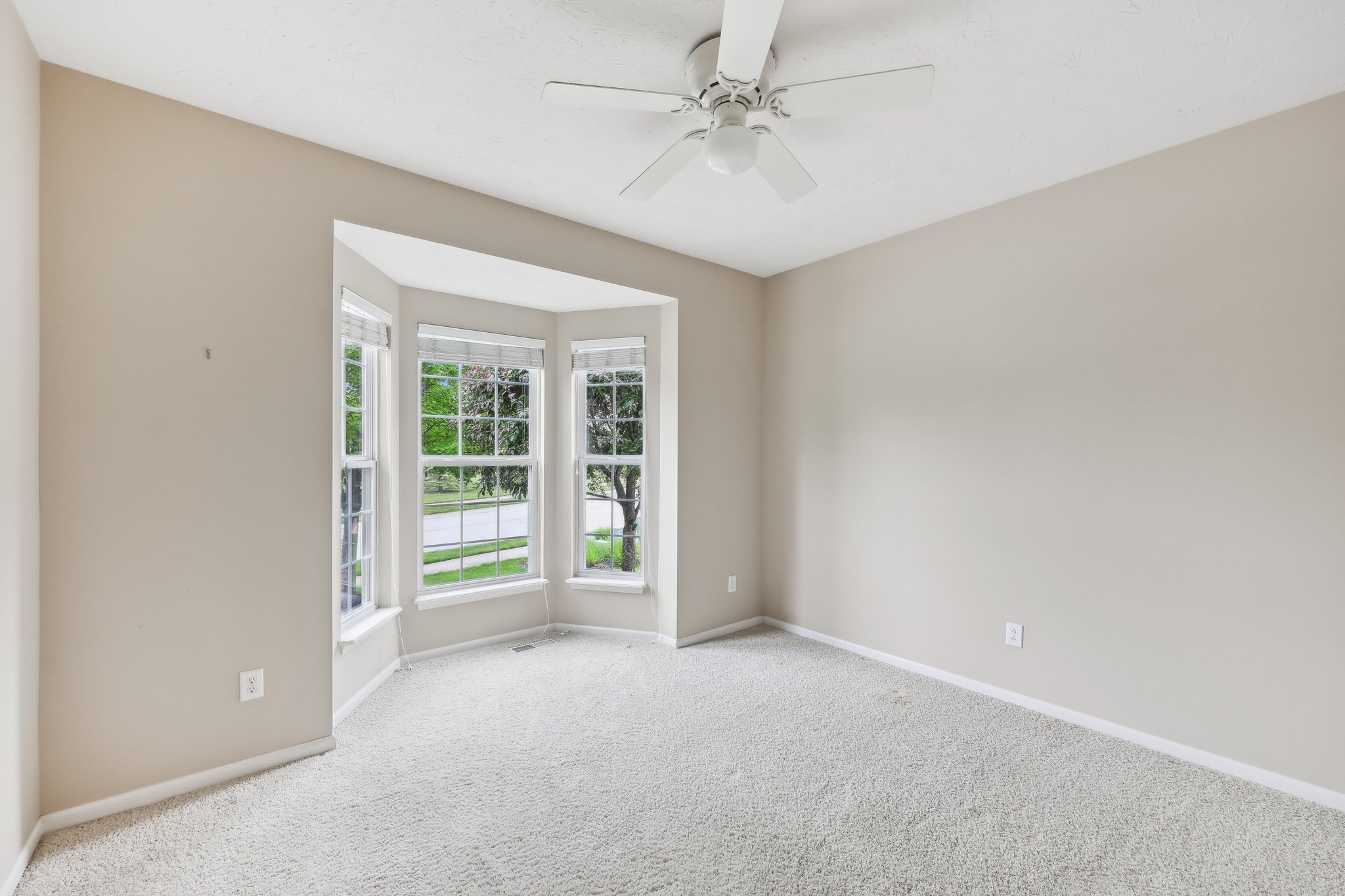 Hadleigh Ct-1405-036.jpg